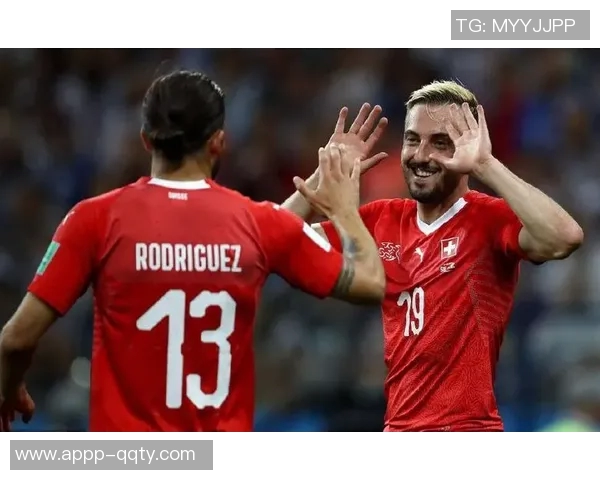 库尔图瓦回应拉波尔塔言论强调球队从未依赖裁判的支持与照顾 库尔图瓦回应拉波尔塔言论强调球队从未依赖裁判的支持与照顾