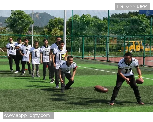 快船全队团建活动共赏橄榄球比赛并拍摄合影留念欢乐时光 快船全队团建活动共赏橄榄球比赛并拍摄合影留念欢乐时光