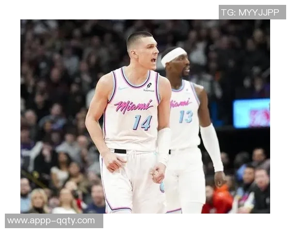 阿德巴约谈希罗复出表现称其三分出手低于预期 阿德巴约谈希罗复出表现称其三分出手低于预期